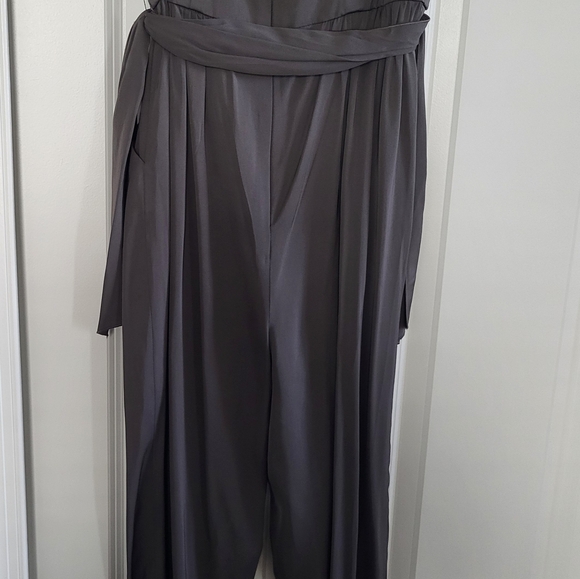 Jumpsuit - Picture 4 of 4